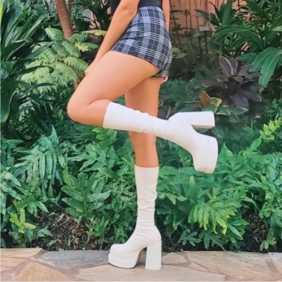 NEW Steve Madden Cypress Knee High Platform Boots Size 9 - Picture 1 of 5